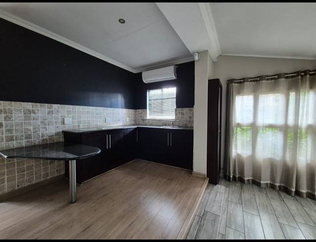 4 BEDROOM HOUSE FOR SALE IN VANDERBIJLPARK SW 5